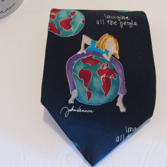 Official John Lennon Artwork 100% Silk Tie Imagine All The People + Mug Lot of 2 - Picture 2 of 12